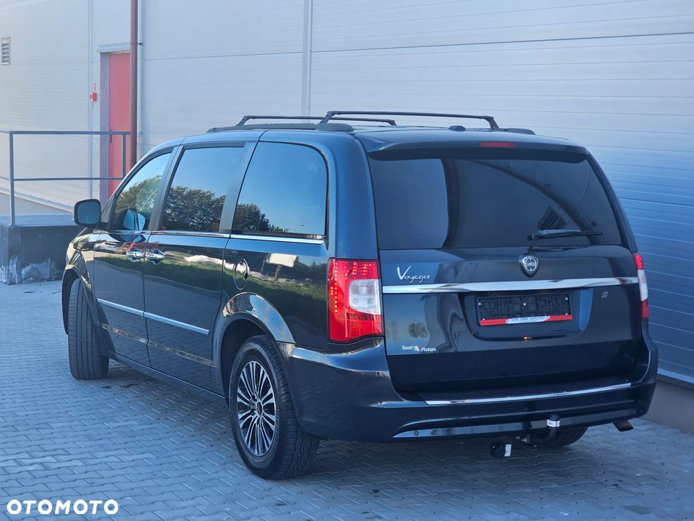 Lancia Voyager 2.8 Multijet 16v S - 7