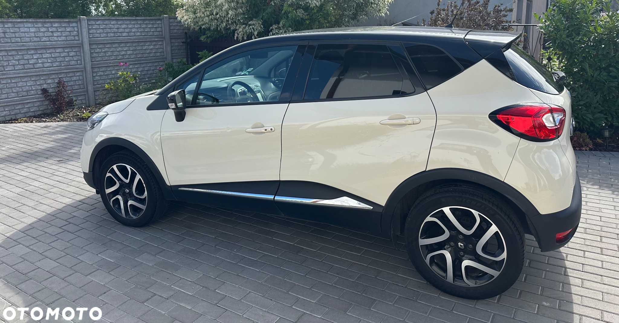 Renault Captur 1.2 Energy TCe Limited EDC - 13