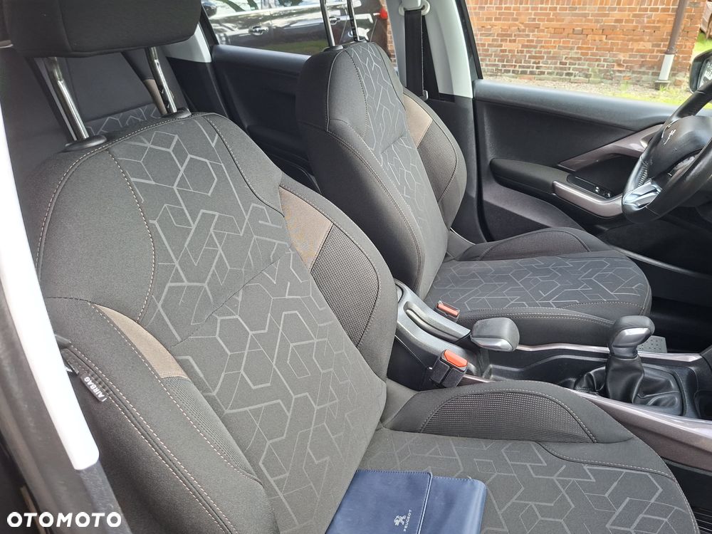 Peugeot 2008 PureTech 82 Access - 31