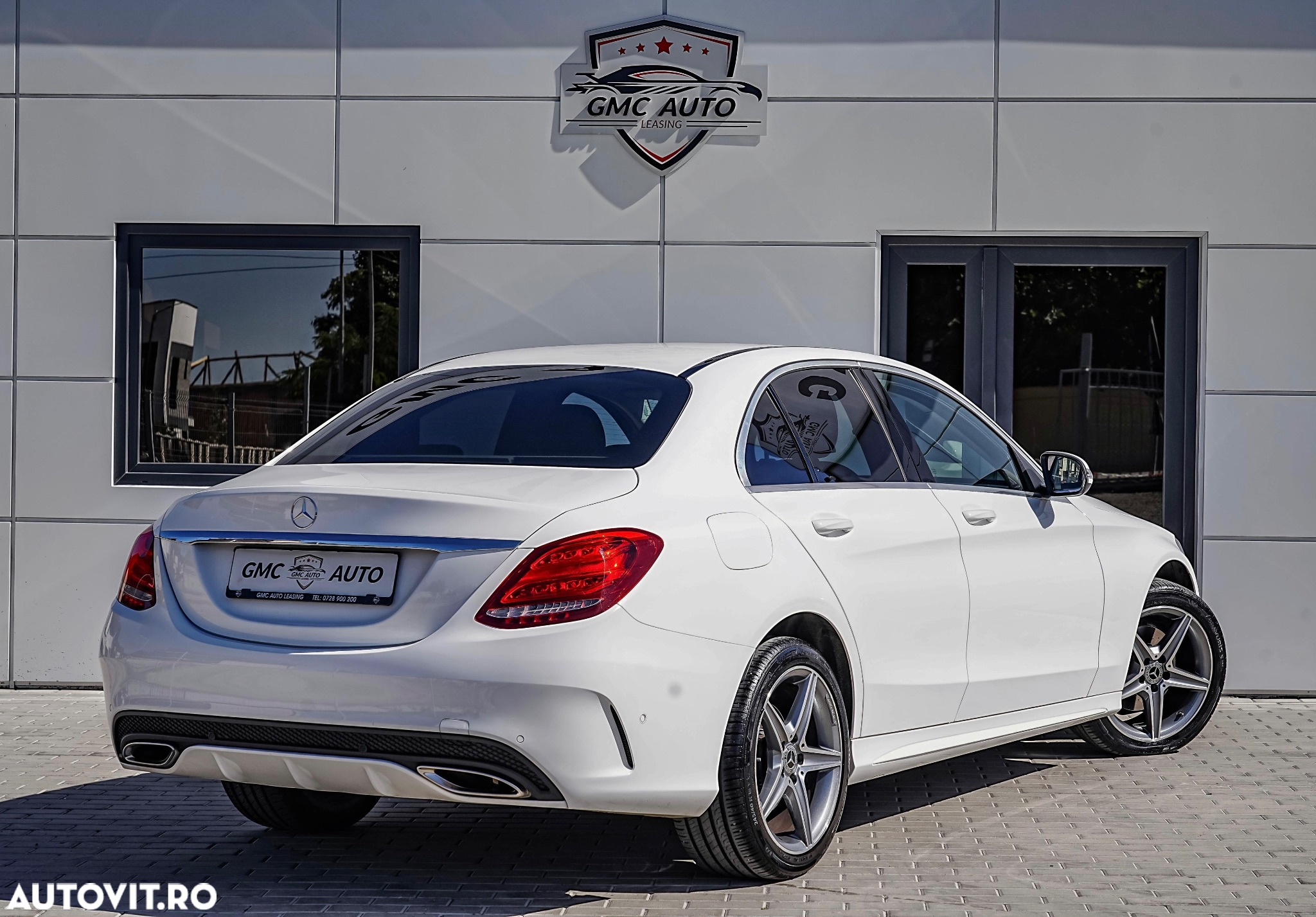 Mercedes-Benz C - 4