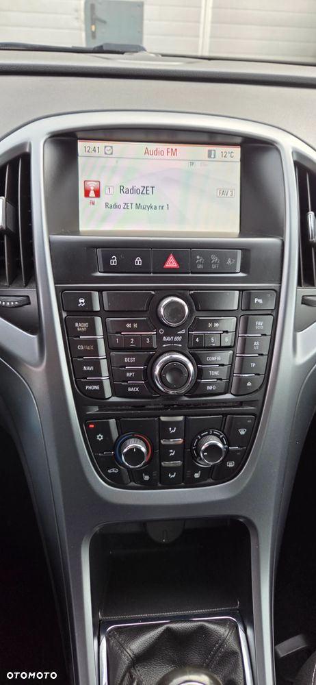 Opel Astra 1.6 Turbo Edition - 27