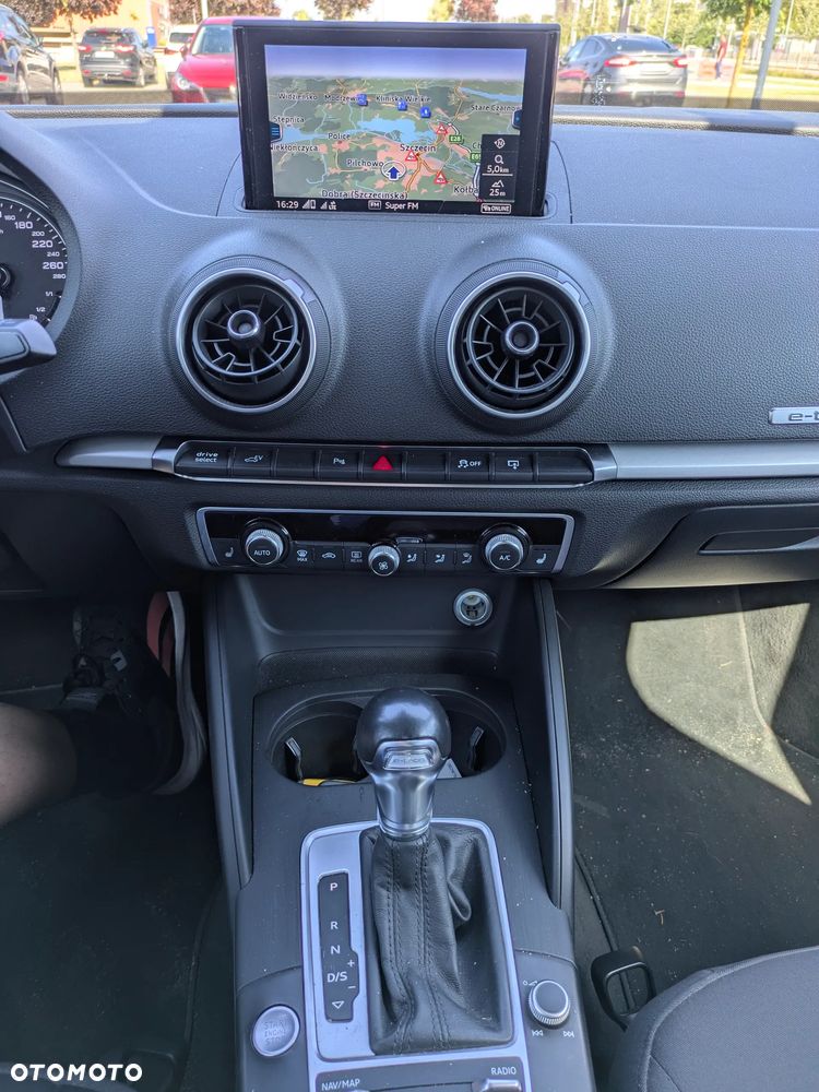 Audi A3 Sportback - 16