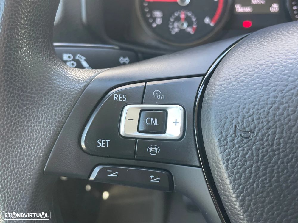 VW Crafter 2.0 TDI Contentor + Plataforma Elevatória - 38