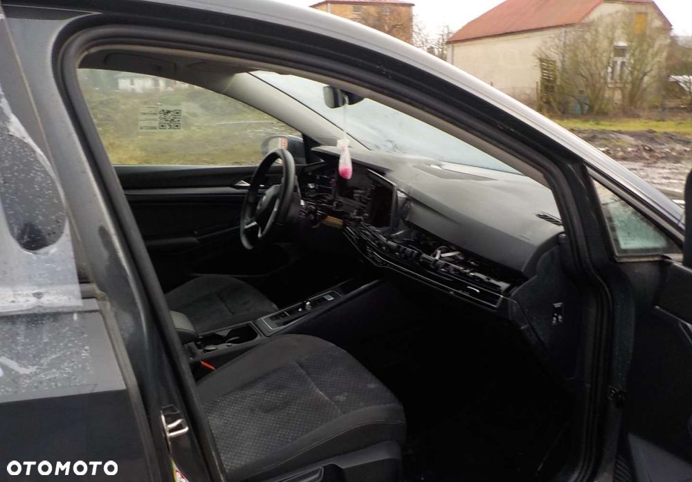 Volkswagen Golf - 17