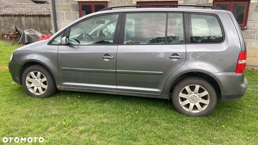 Volkswagen Touran 2.0 TDI Q-Line DSG - 3