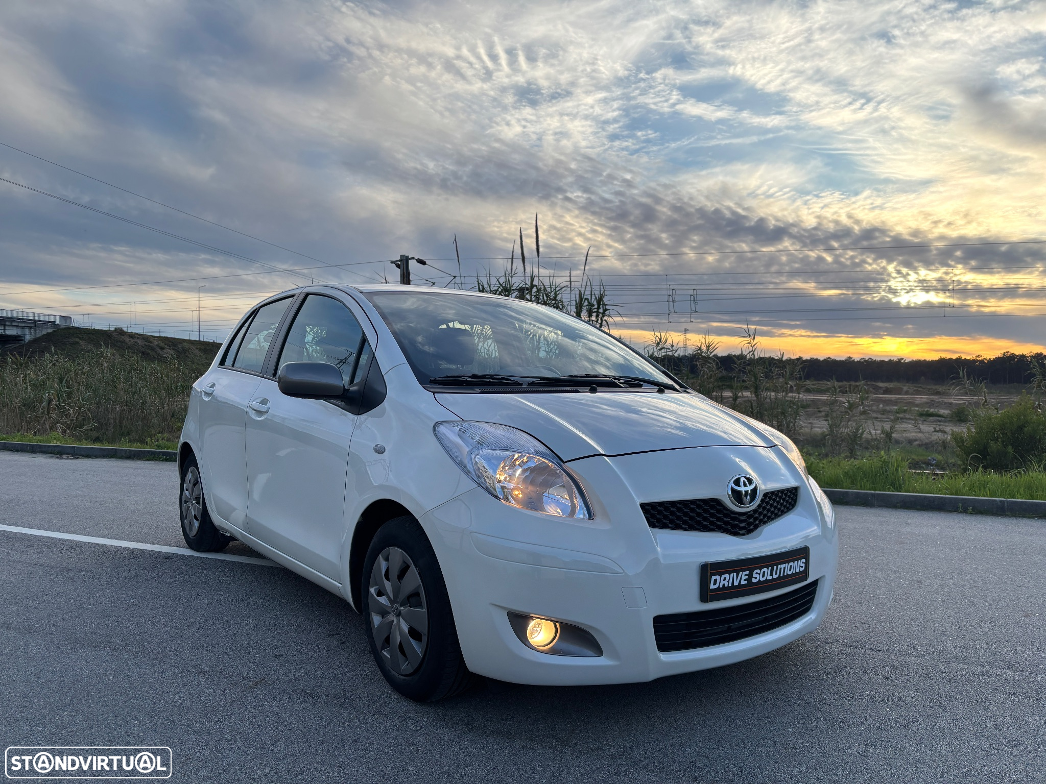 Toyota Yaris 1.0 VVT-i AC - 12