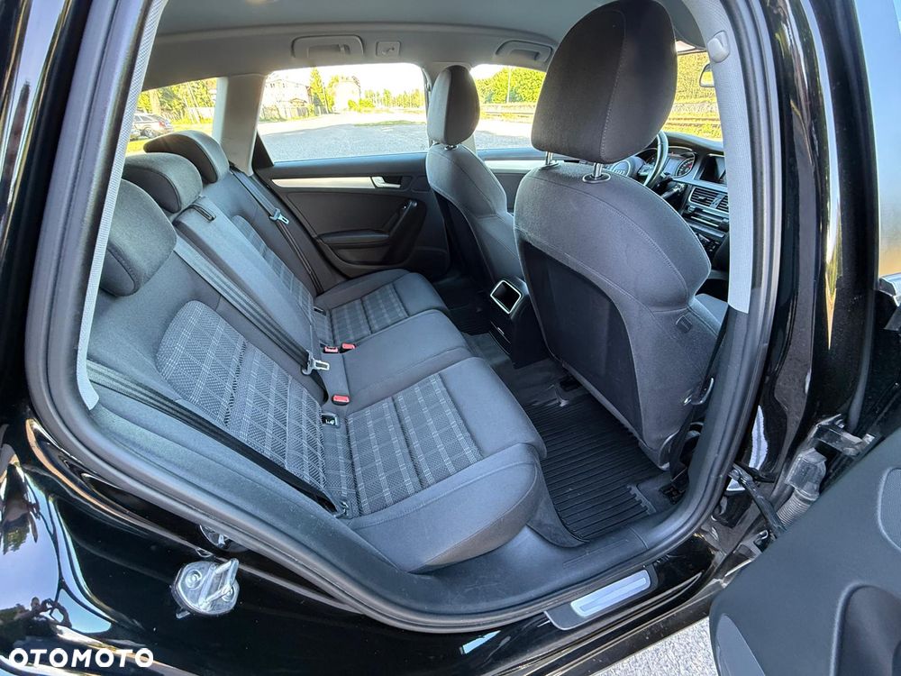 Audi A4 Avant 2.0 TDI ultra - 14