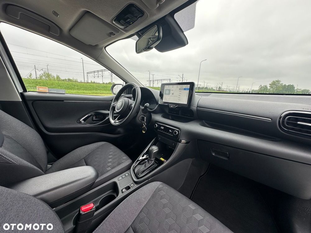 Toyota Yaris Hybrid 1.5 Style - 17