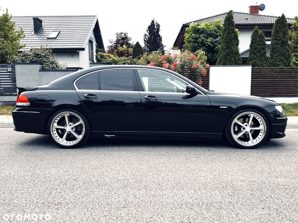 BMW Seria 7 740i - 4