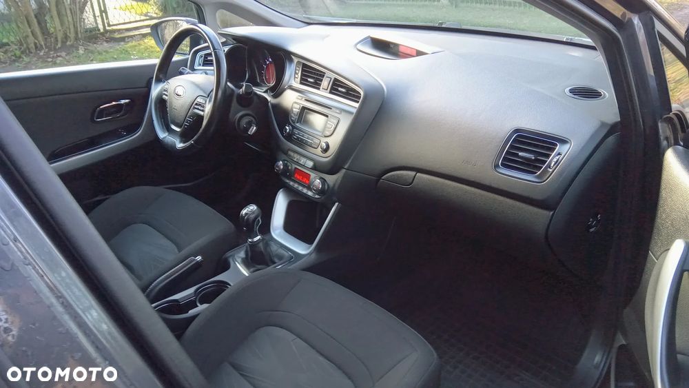 Kia Ceed 1.6 CRDi M - 12