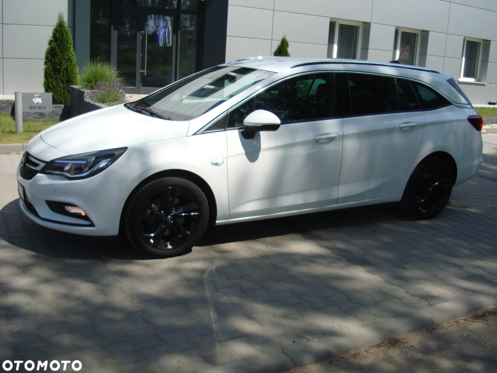 Opel Astra V 1.6 CDTI Dynamic S&S - 9