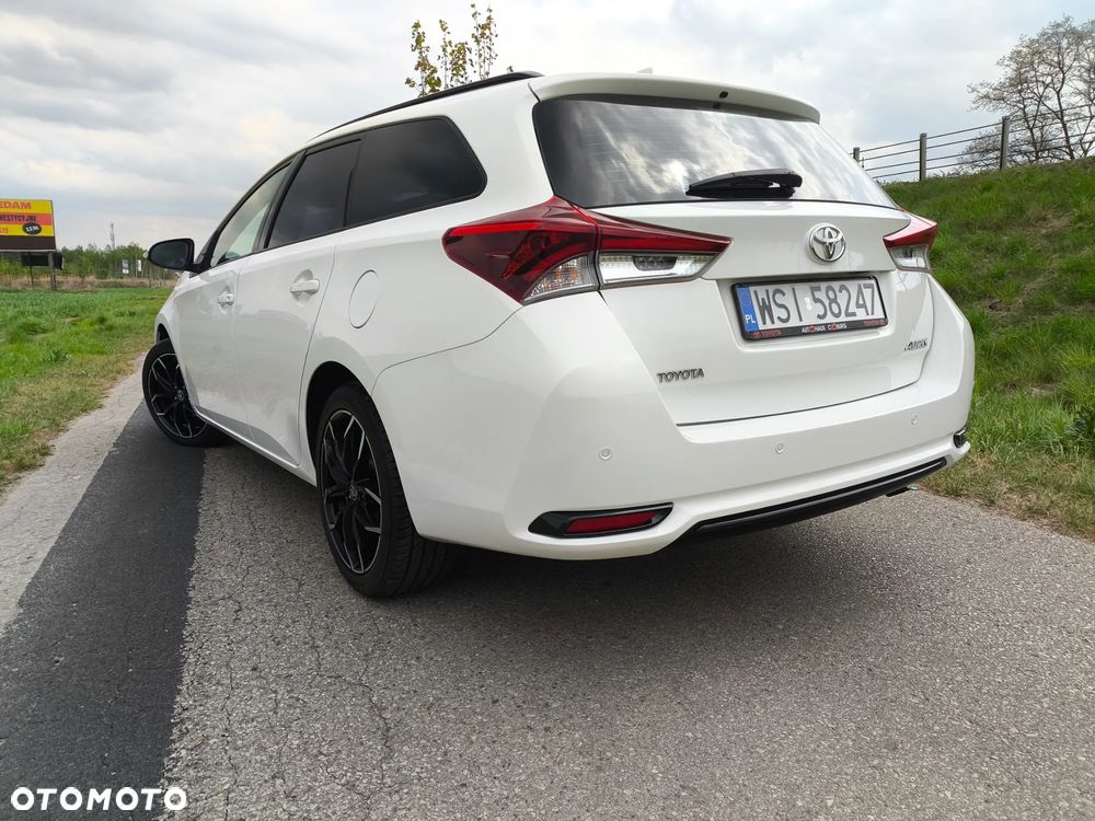 Toyota Auris 1.33 Dual-VVT-i Cool - 12