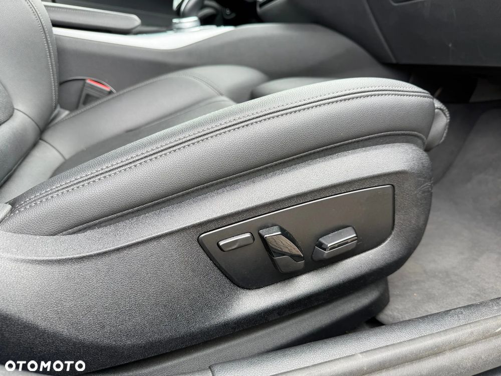 BMW Seria 5 - 12