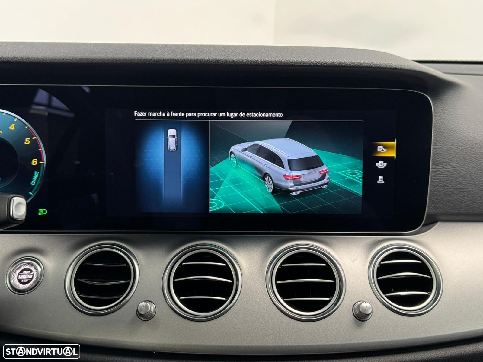 Mercedes-Benz E 300 e Exclusive Line - 37