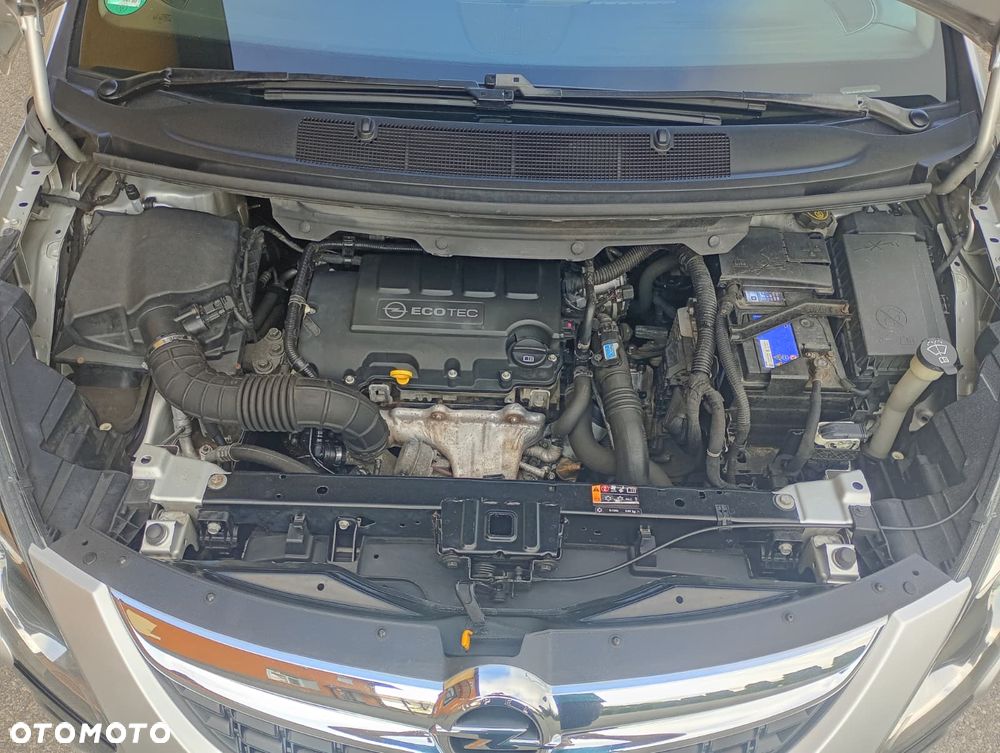 Opel Zafira Tourer 1.4 Turbo Active - 22