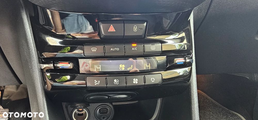 Peugeot 2008 PureTech 110 Stop&Start Allure - 33
