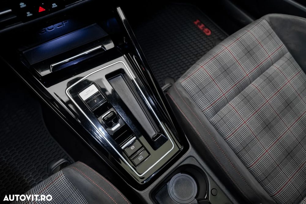 Volkswagen Golf 2.0 TSI DSG GTI - 18