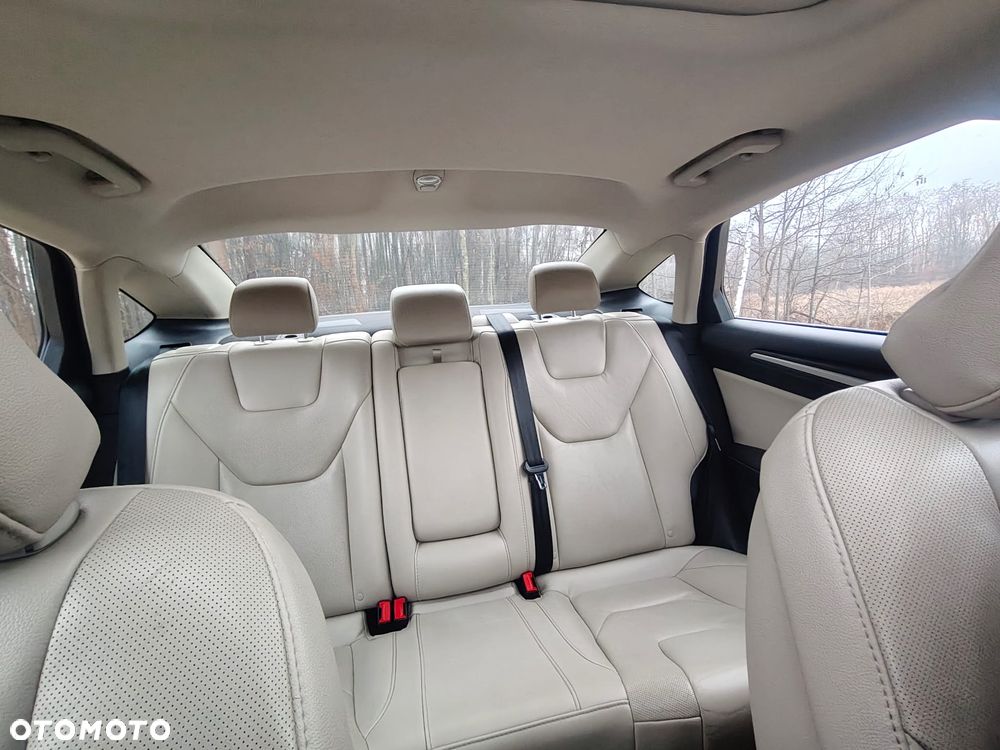 Ford Fusion - 3