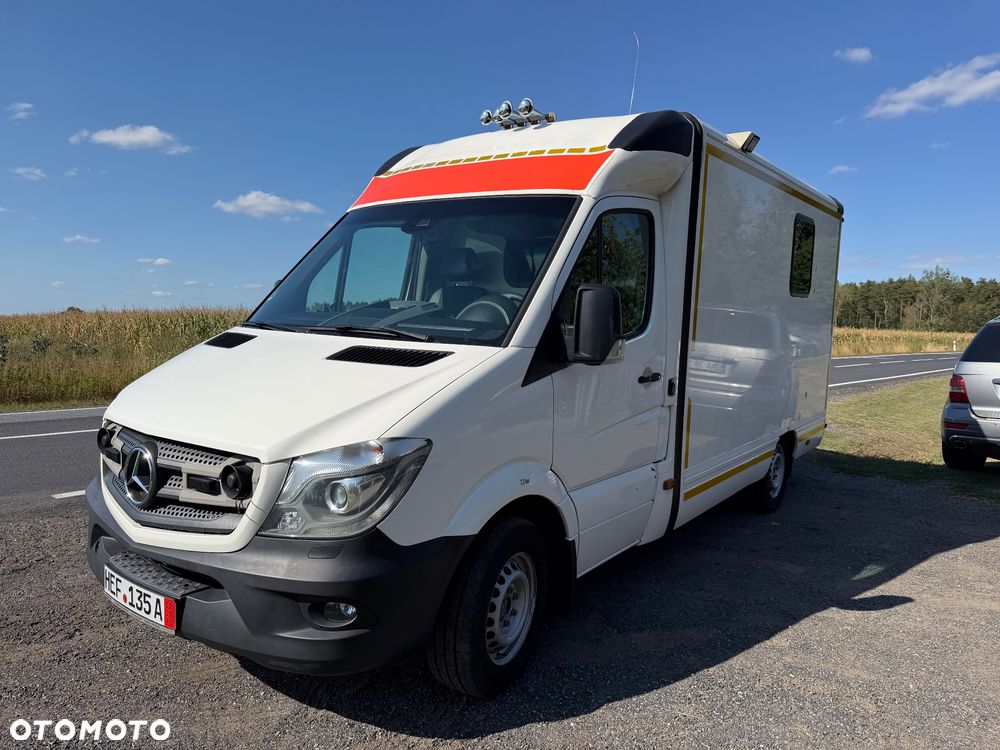 Mercedes-Benz Sprinter - 1
