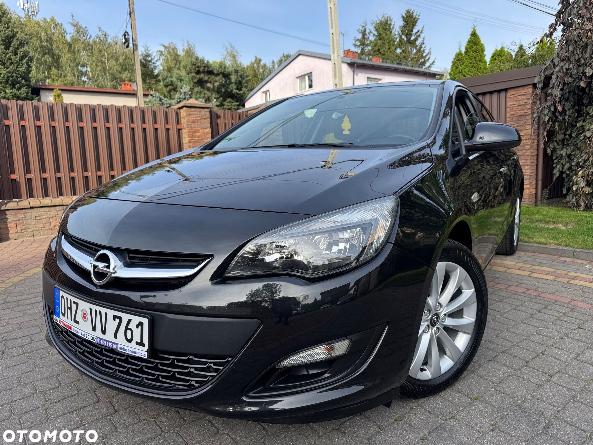 Opel Astra 1.4 150 Jahre - 1