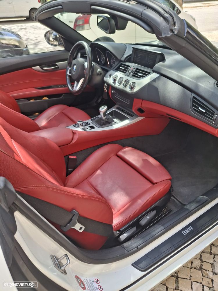 BMW Z4 23 i - 12
