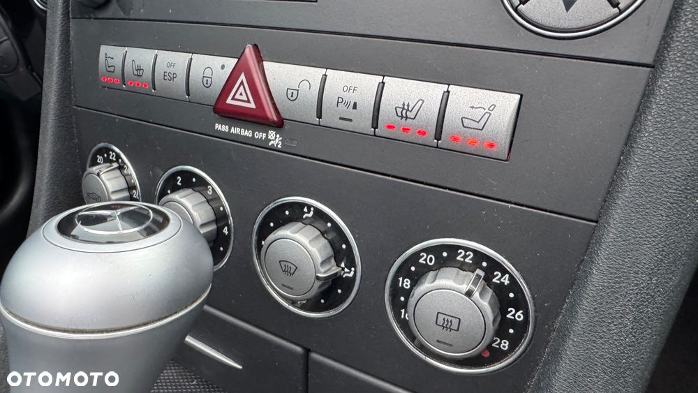 Mercedes-Benz SLK - 8