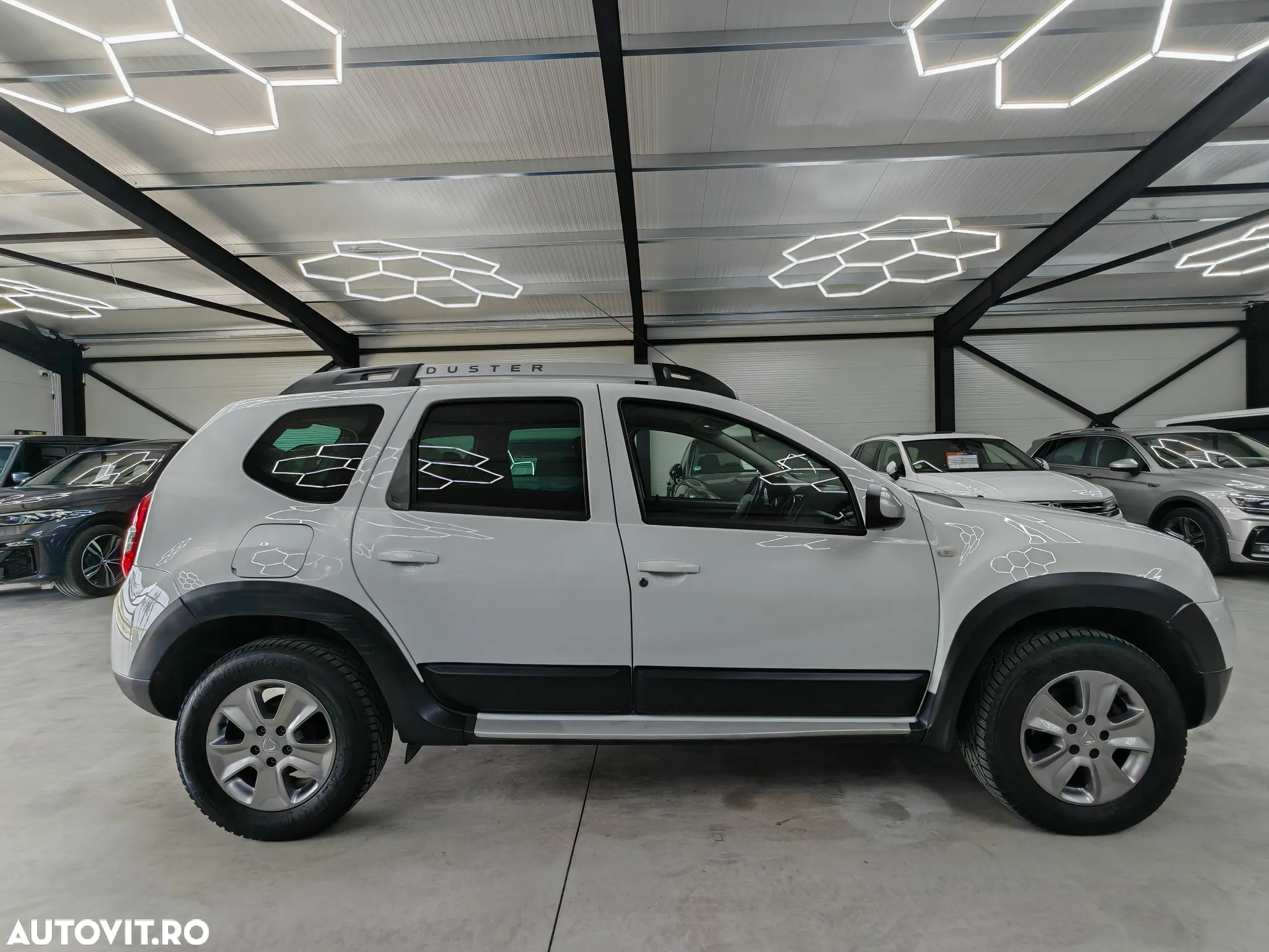 Dacia Duster 1.5 dCi 4x4 Prestige - 6