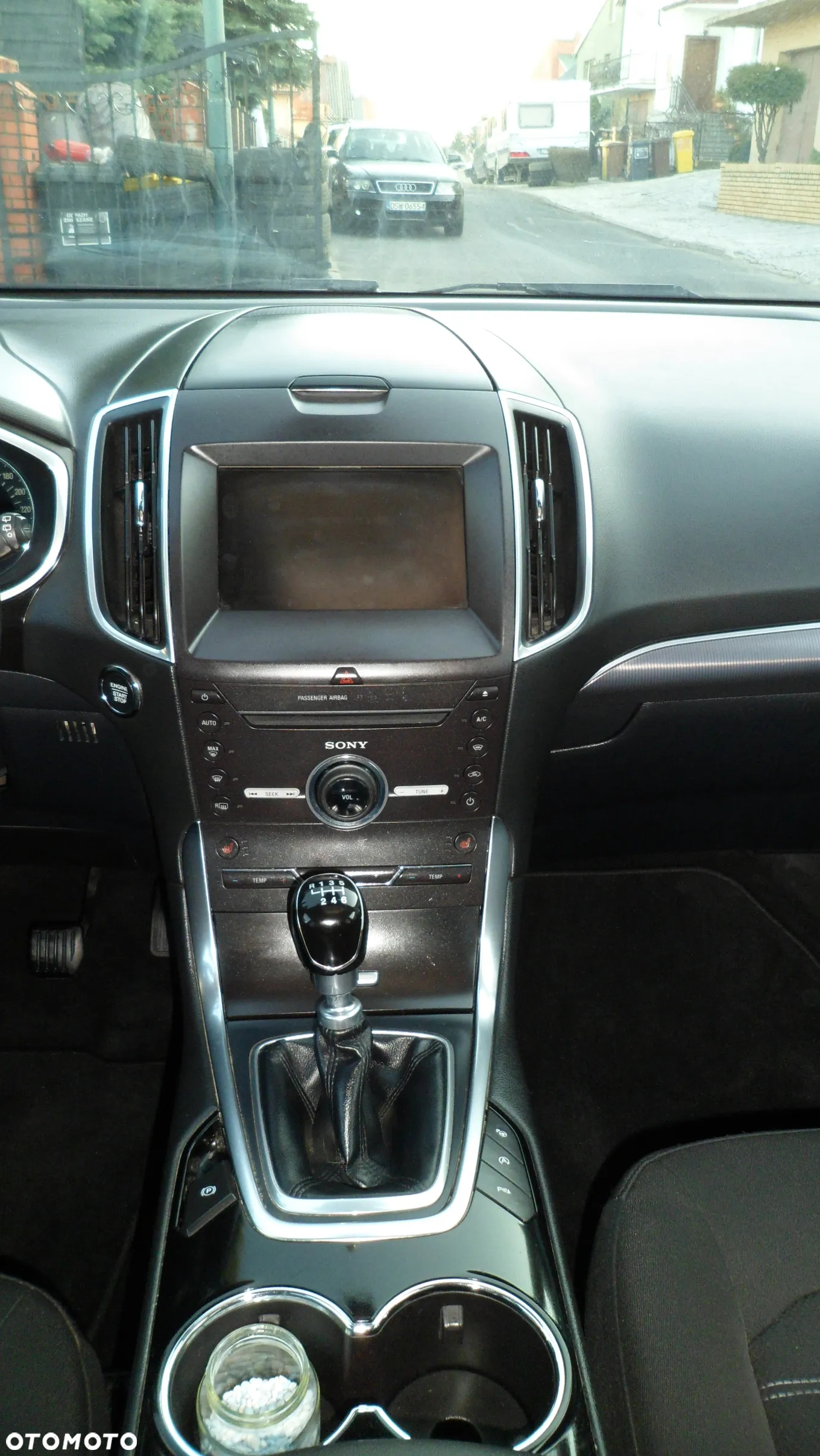 Ford Galaxy 2.0 TDCi Titanium - 32