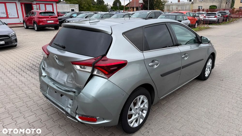 Toyota Auris - 4
