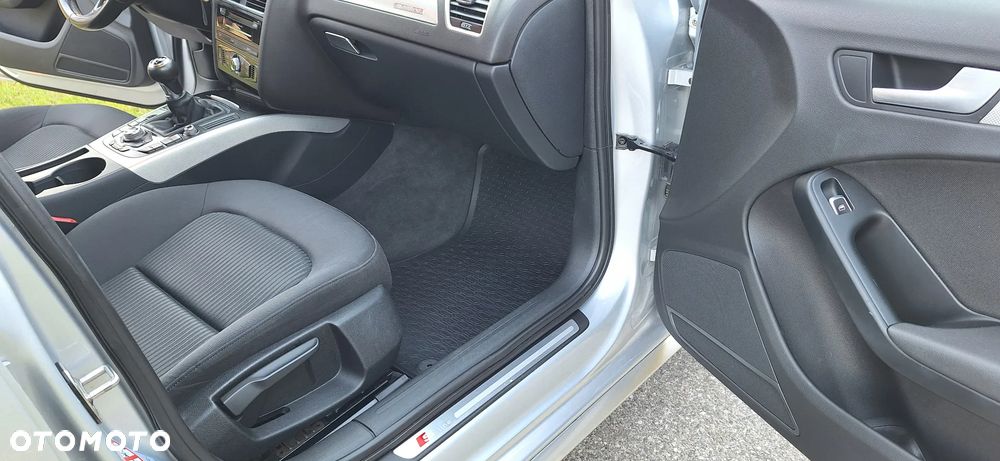 Audi A4 Avant - 10
