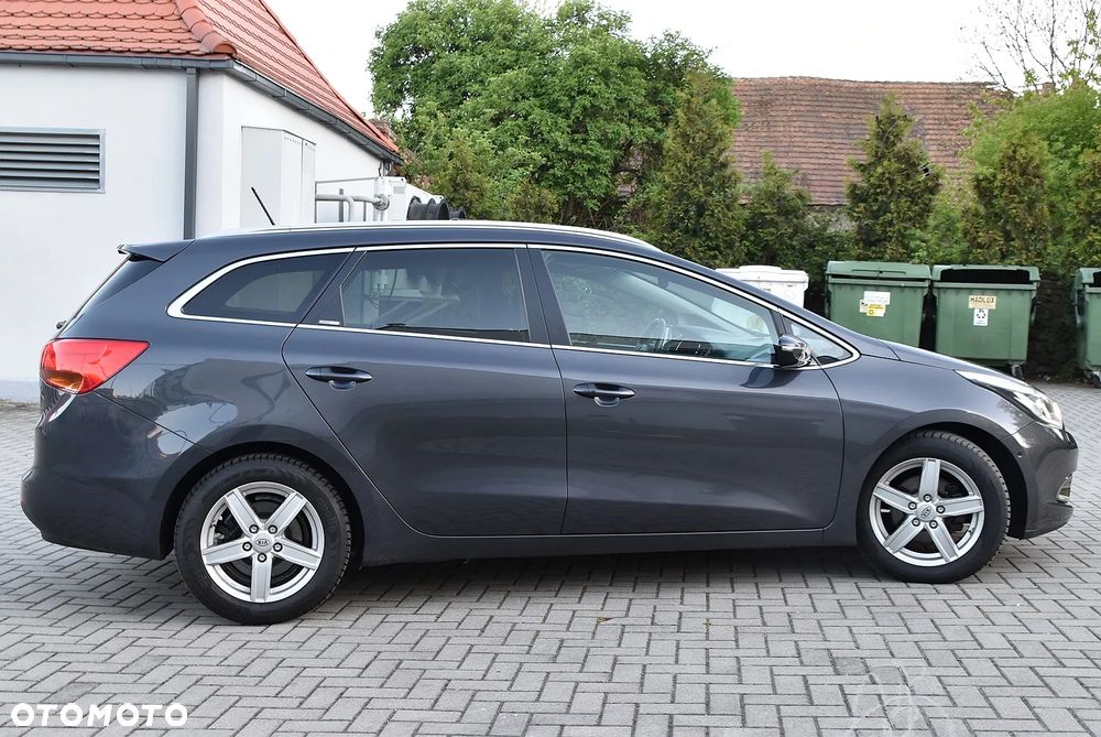 Kia Ceed 1.6 GDI DCT Platinum Edition - 7