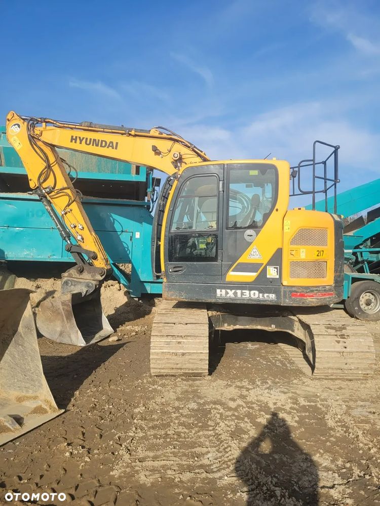 Hyundai EXCAVATOR/HX130 LCR