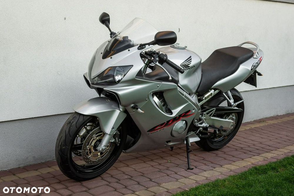Honda CBR - 7
