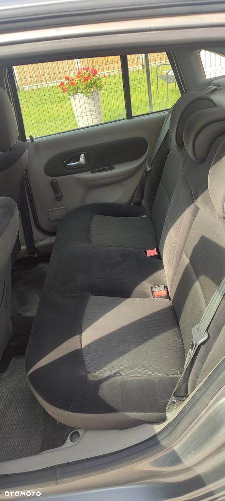 Renault Thalia 1.2 16V All Inclusive Euro5 - 11