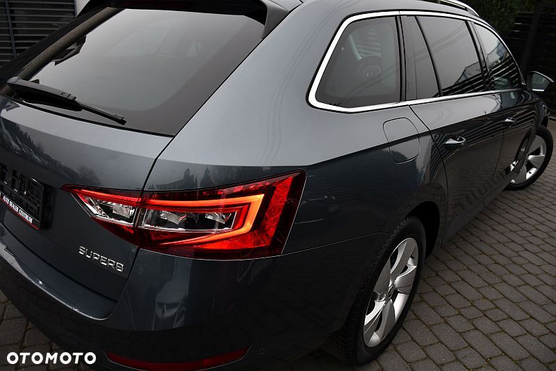 Skoda Superb 1.6 TDI Style Greenline - 34