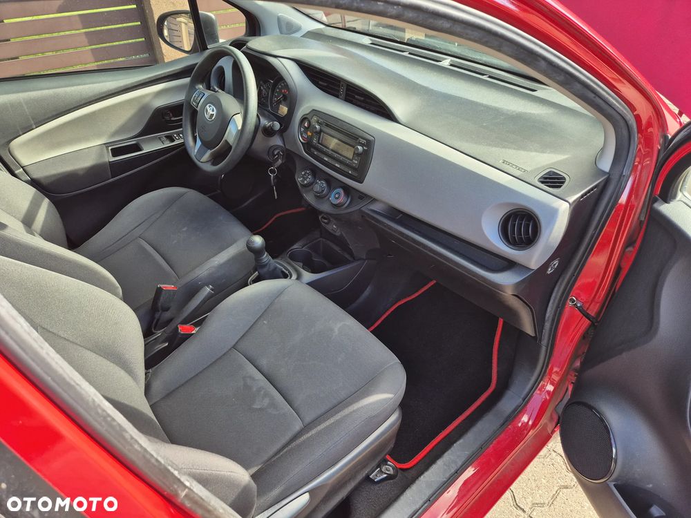 Toyota Yaris - 16