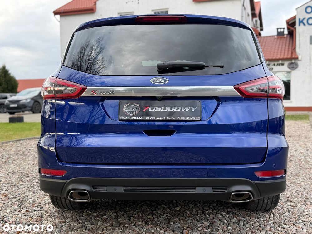 Ford S-Max - 12