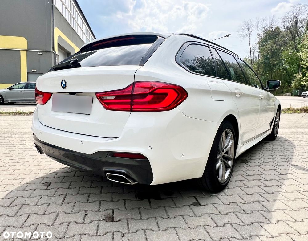 BMW Seria 5 520d xDrive M Sport Edition - 16