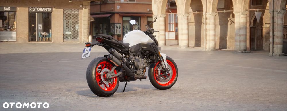 Ducati Monster - 17