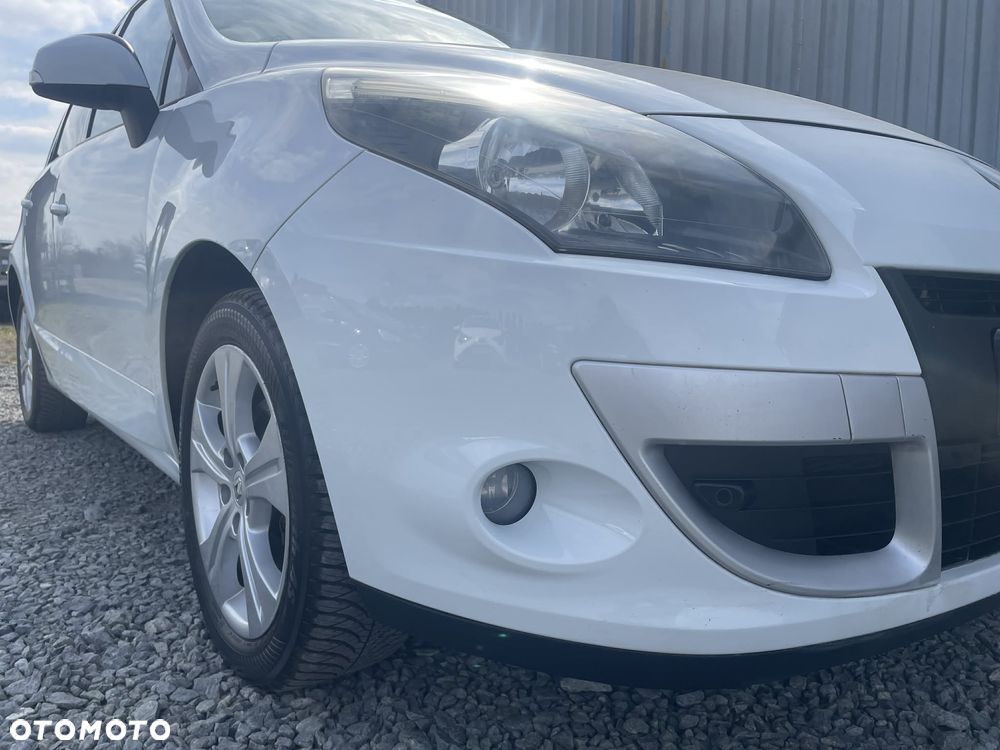 Renault Scenic 1.6 16V Infinity - 5