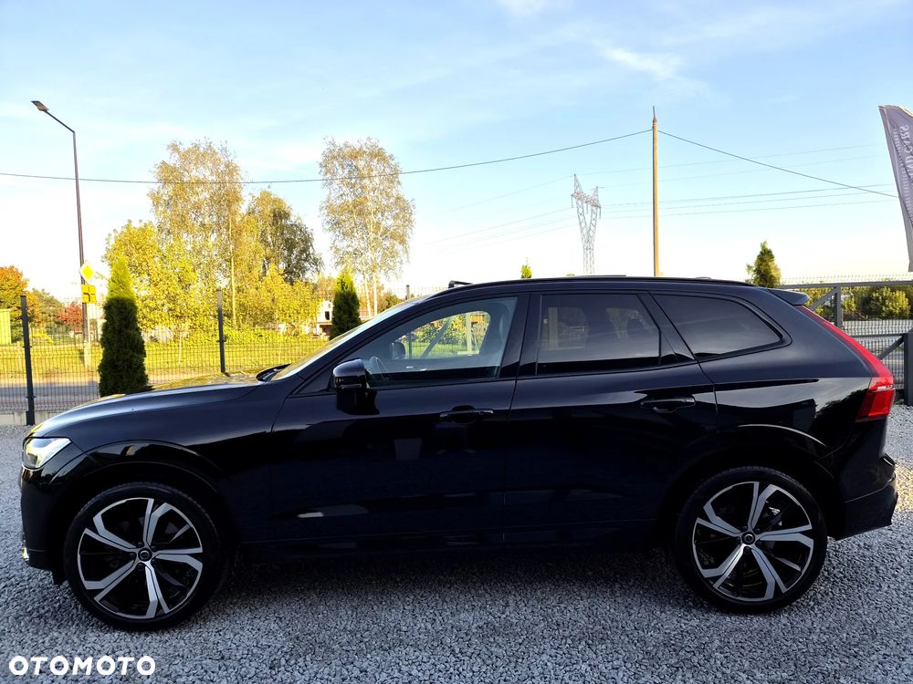 Volvo XC 60 B4 D Plus Dark - 31