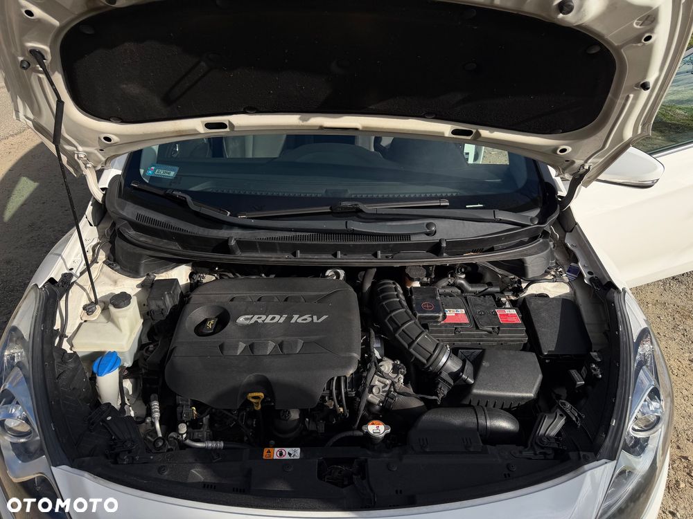 Hyundai i30 1.6 CRDi Comfort - 18