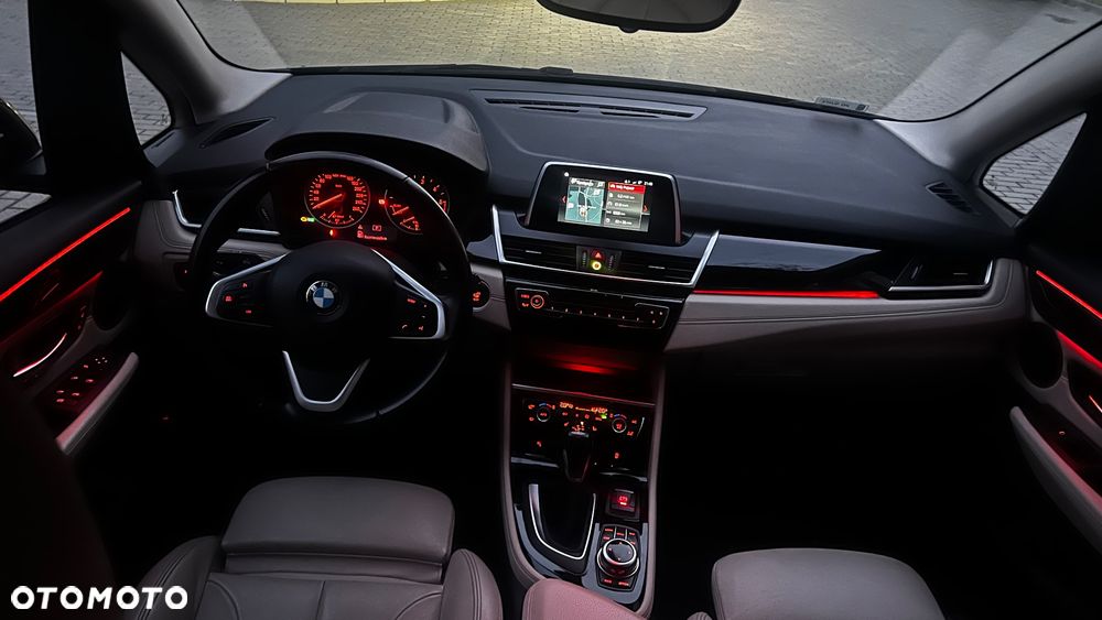 BMW Seria 2 218d Luxury Line sport - 16