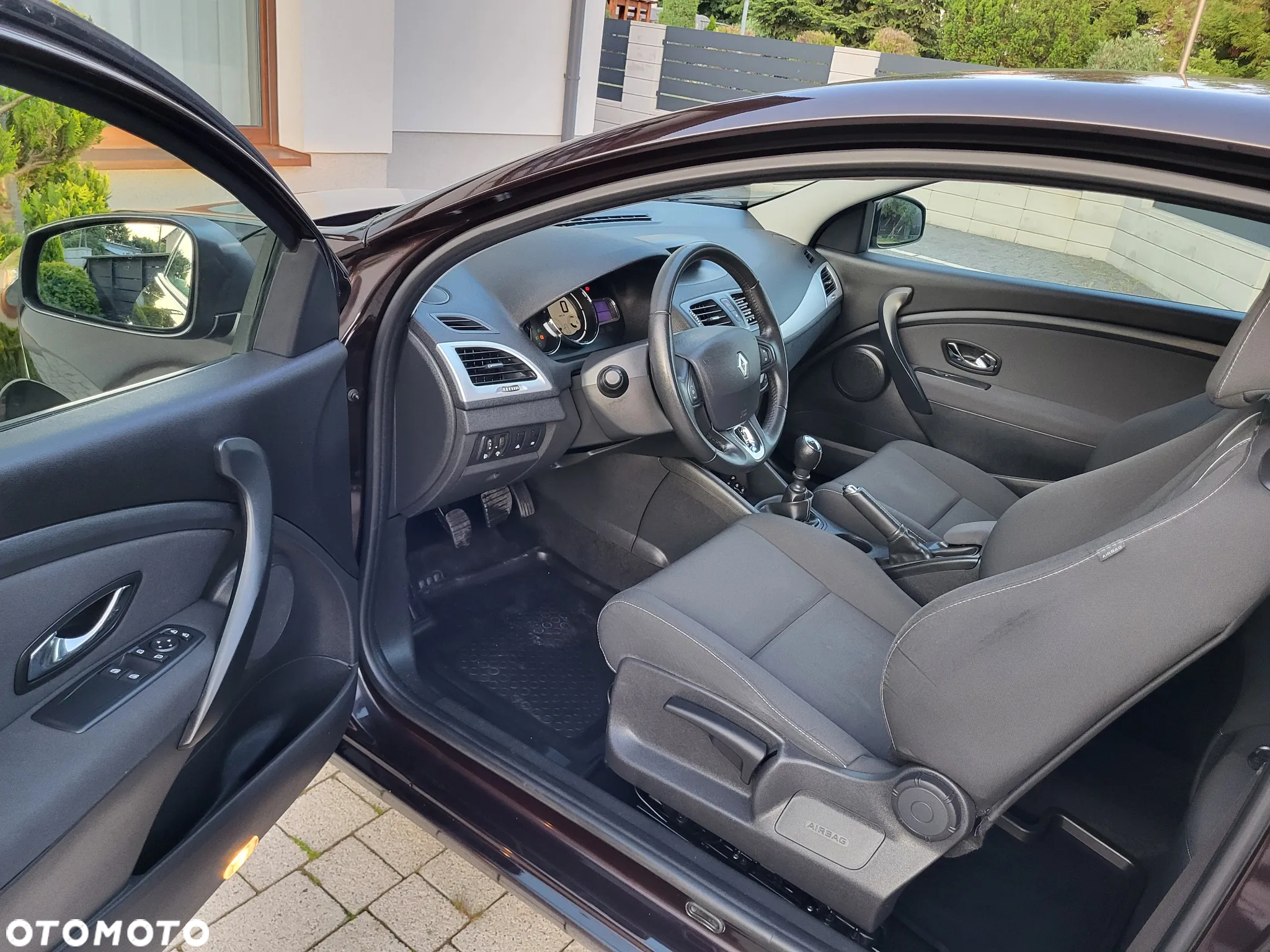Renault Megane Grandtour ENERGY TCe 115 Start & Stop Bose Edition - 14