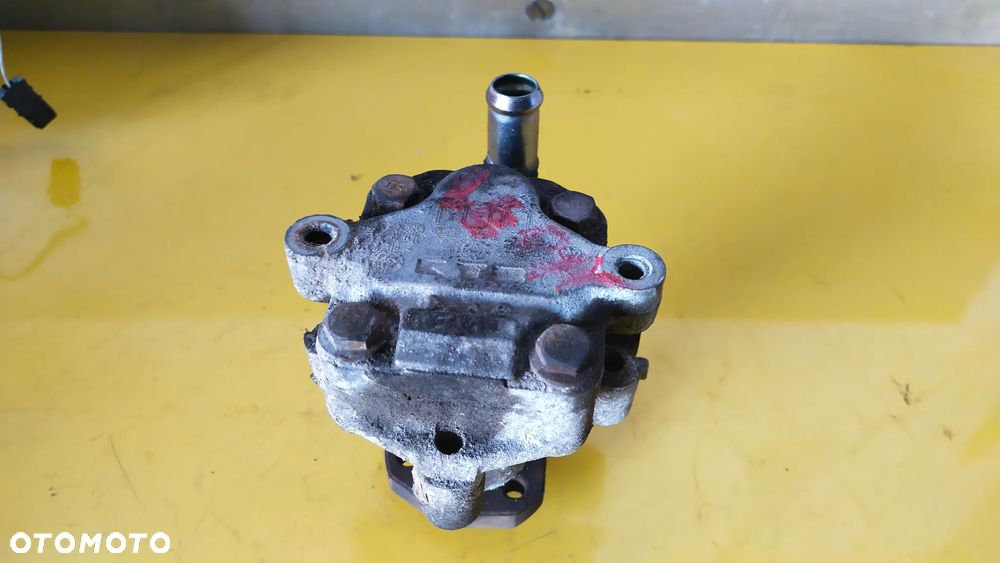 POMPA WSPOMAGANIA VW GOLF IV - 2