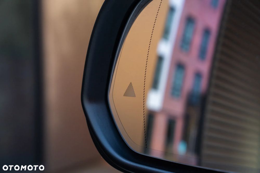 Mercedes-Benz GLS - 14