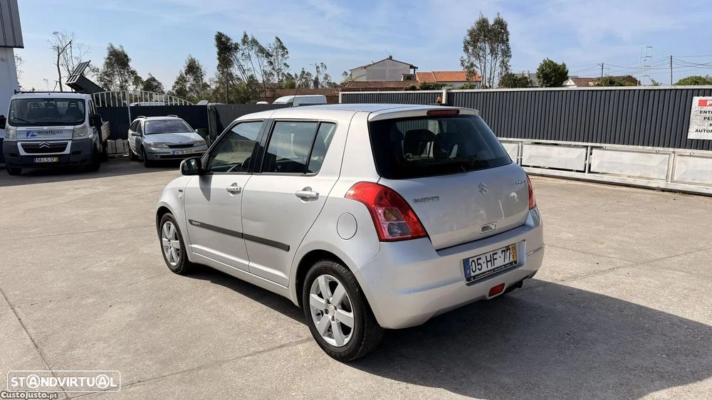 Suzuki Swift 1.3 DDiS GLX - 11