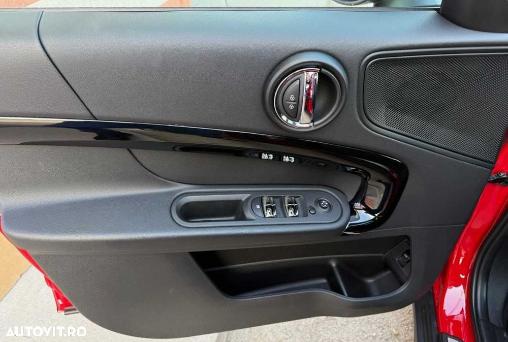 Mini Countryman - 16