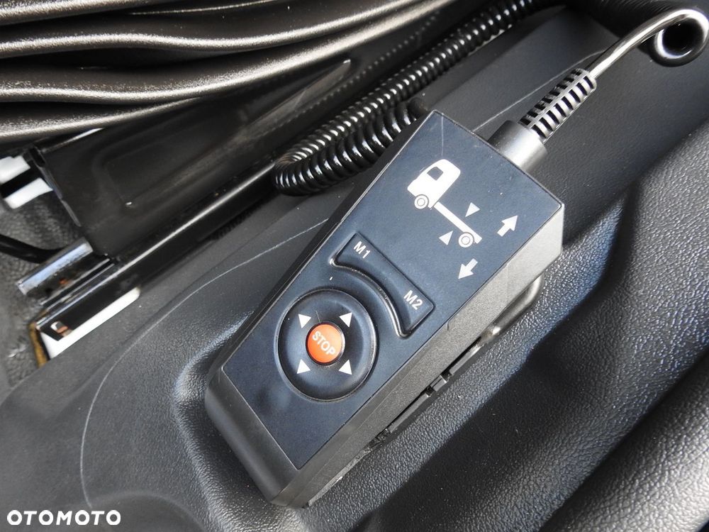 Mercedes-Benz ATEGO 12.24 KONTENER WINDA 18 PALET TEMPOMAT KLIMATYZACJA AUTOMAT  BLIŹNIACZE KOŁA  240KM - 33