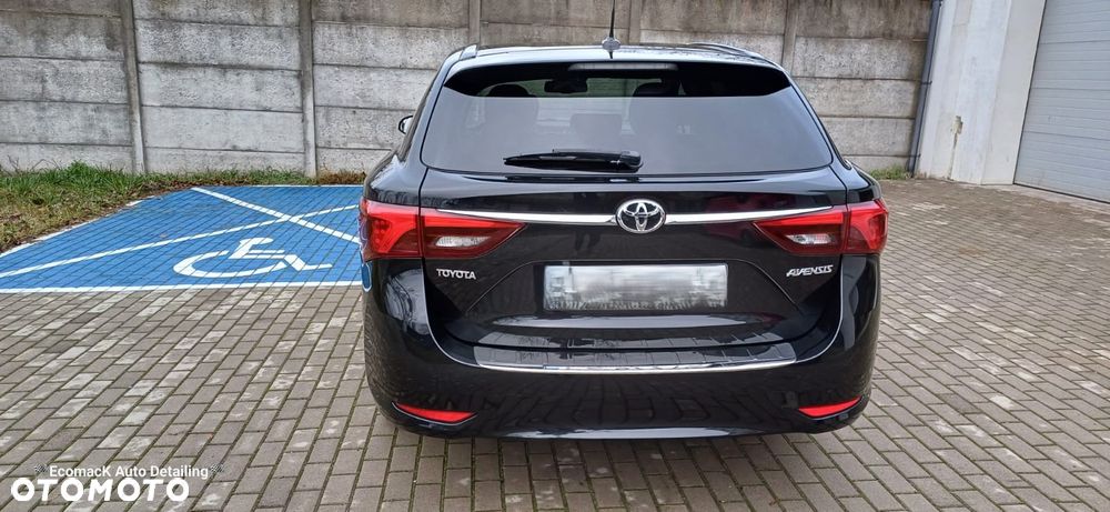 Toyota Avensis 2.0 D-4D Premium - 18